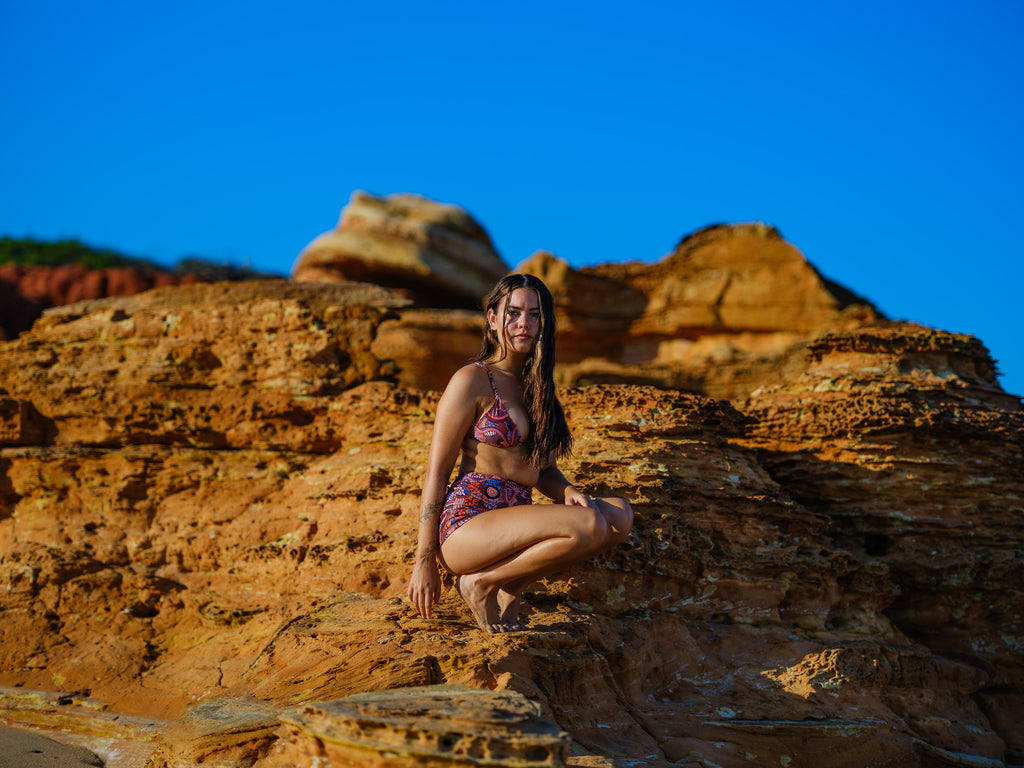 Mungaila Triangle Top | Lungkura