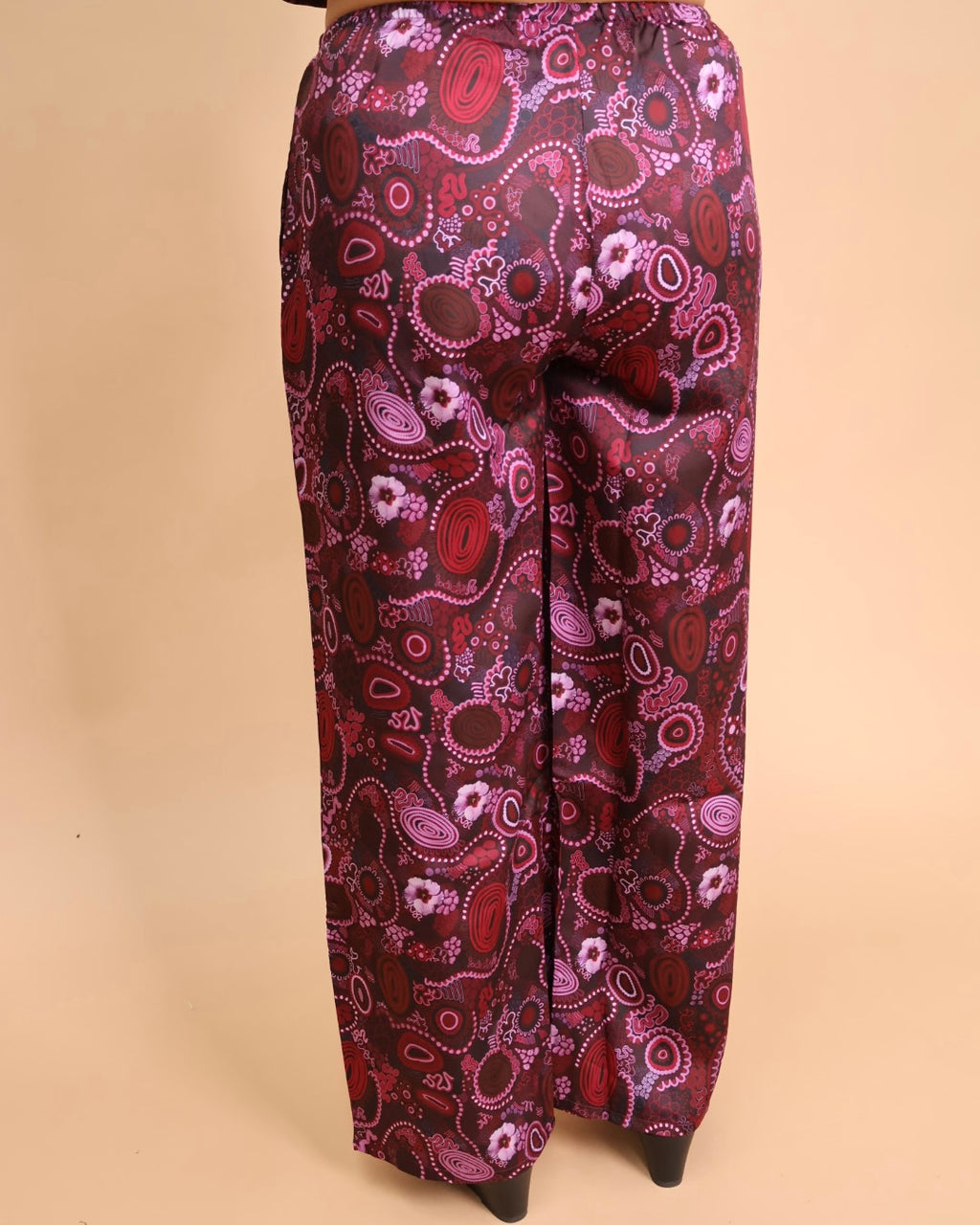 Kanyji Wide-Leg Pants in the Jalpiny print by Jalayimiya